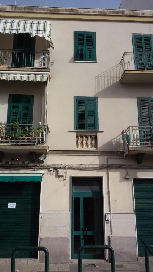 Bari, Puglia. Centrale E Facile Da Raggiungere !! Ngoại thất bức ảnh